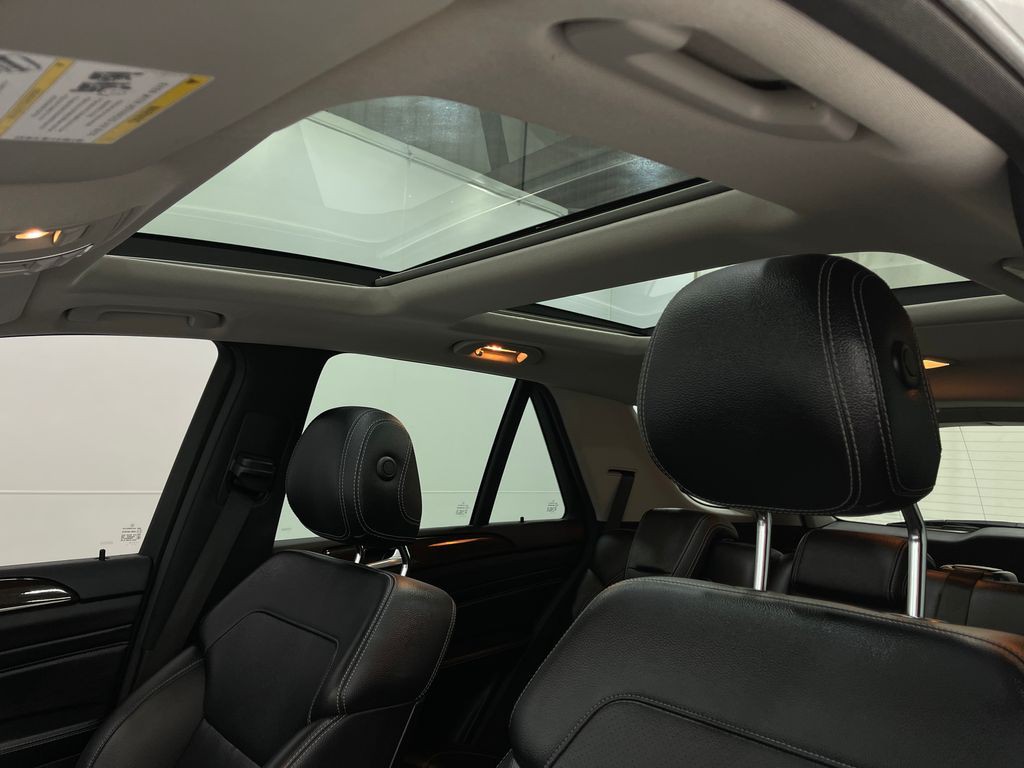 2015 Mercedes-Benz M-Class Image 12