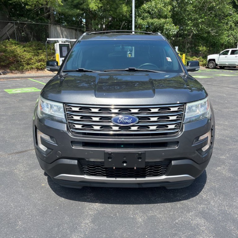 2016 Ford Explorer Image 2