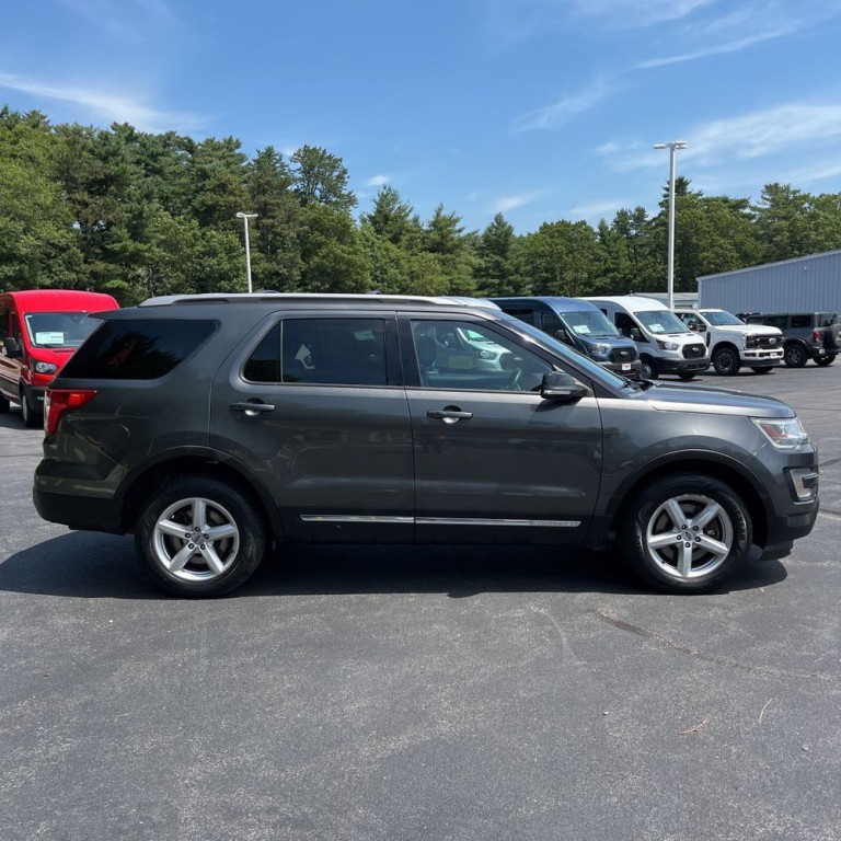 2016 Ford Explorer Image 4
