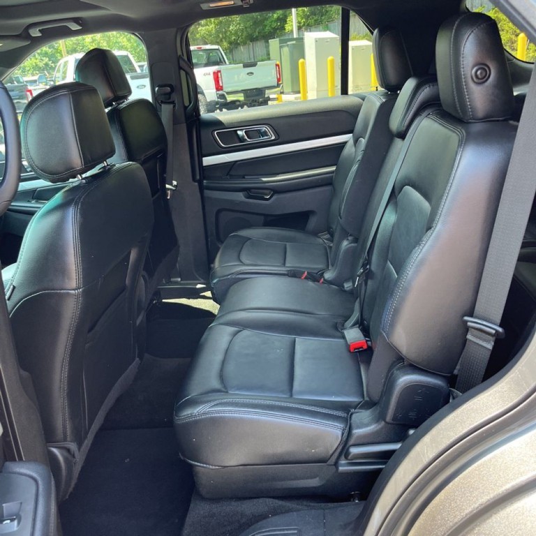 2016 Ford Explorer Image 20