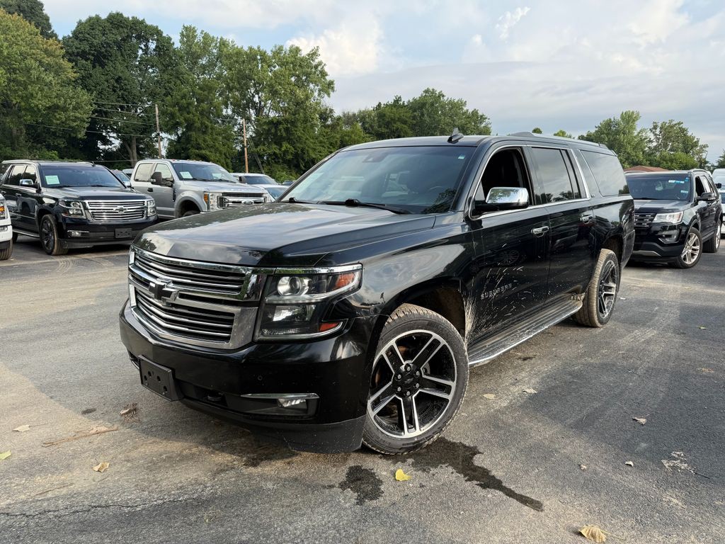 2016 Chevrolet Suburban Image 3