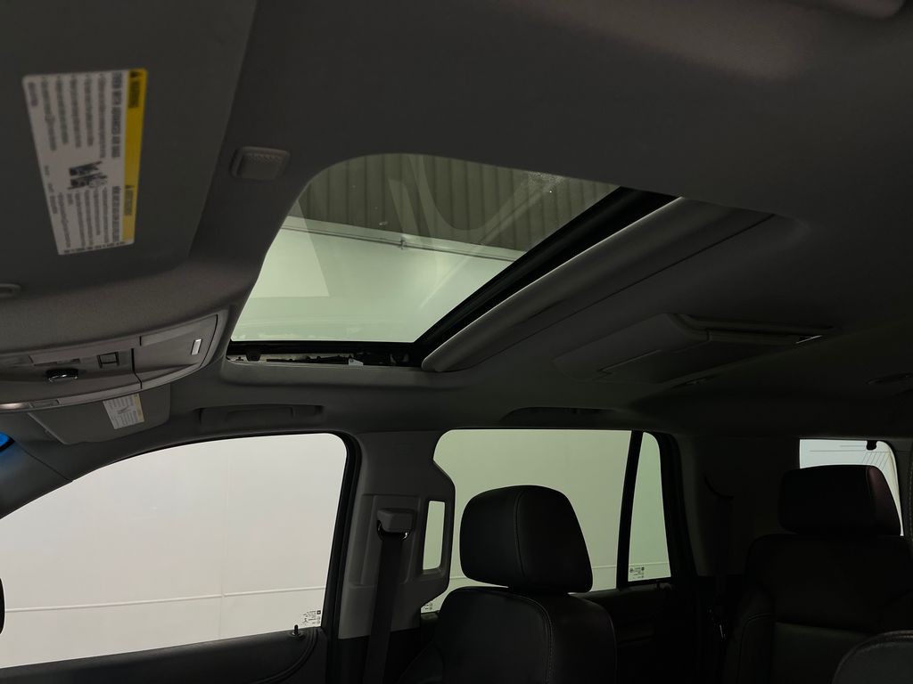 2016 Chevrolet Tahoe Image 12
