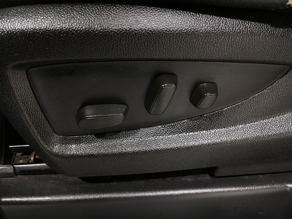 2016 Chevrolet Tahoe Image 18