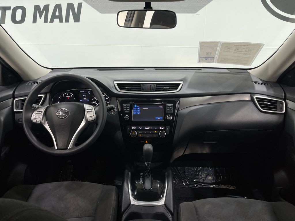 2016 Nissan Rogue Image 17