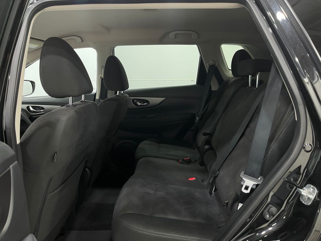 2016 Nissan Rogue Image 27