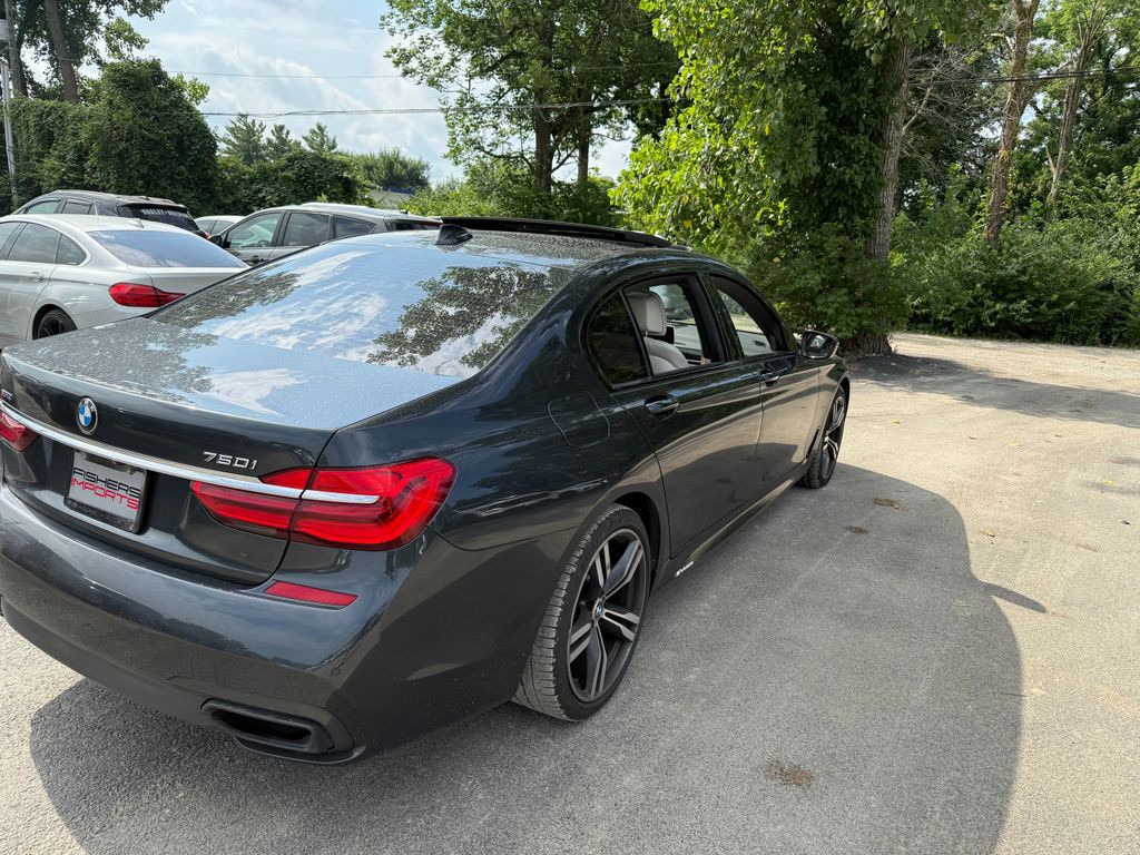2016 BMW 7 Series Image 5