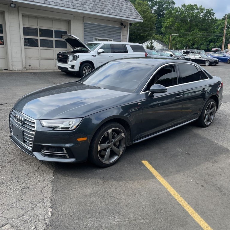 2017 Audi A4 Image 2