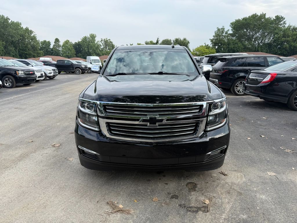 2017 Chevrolet Tahoe Image 2