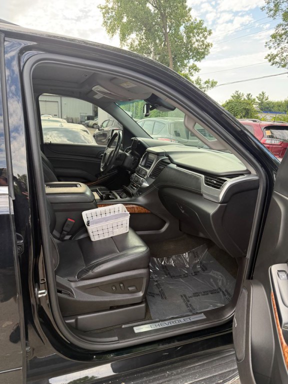 2017 Chevrolet Tahoe Image 10
