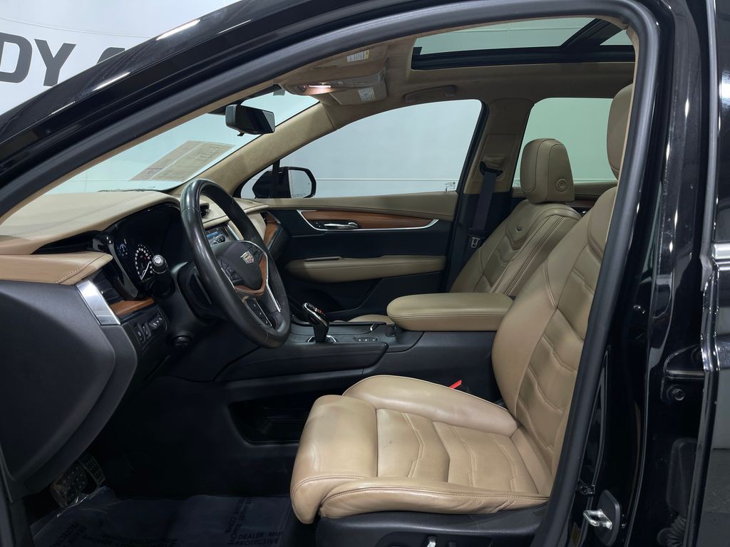 2017 Cadillac XT5 Image 14