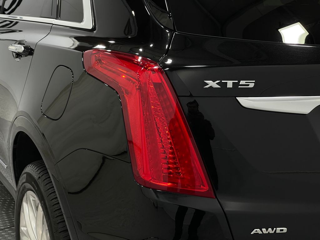 2017 Cadillac XT5 Image 34