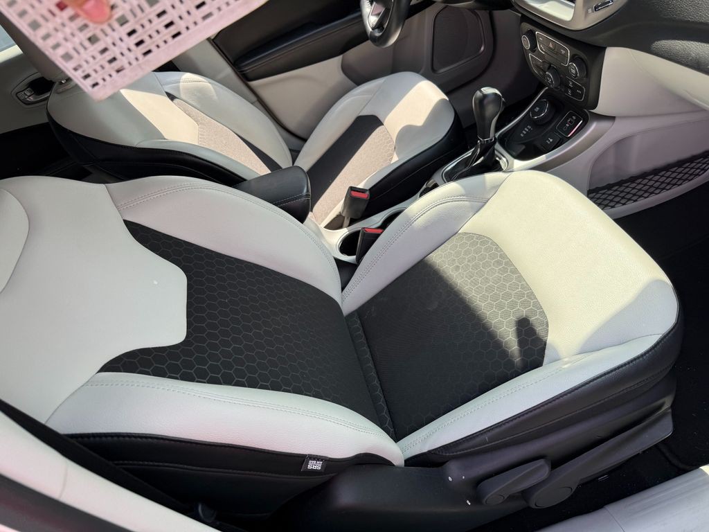 2018 Jeep Compass Image 8
