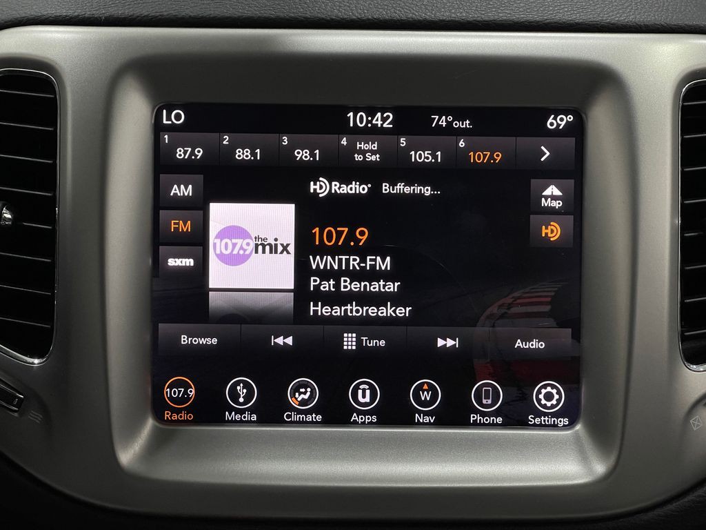 2018 Jeep Compass Image 23