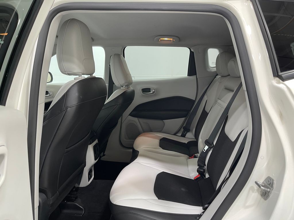 2018 Jeep Compass Image 29