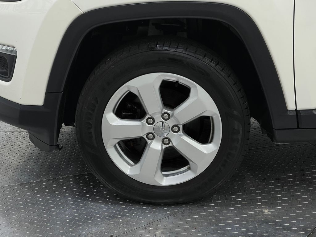 2018 Jeep Compass Image 34