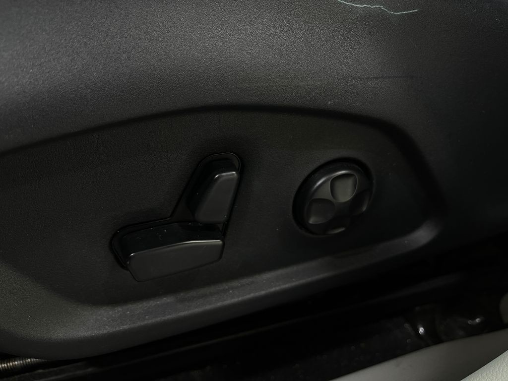 2018 Jeep Compass Image 17