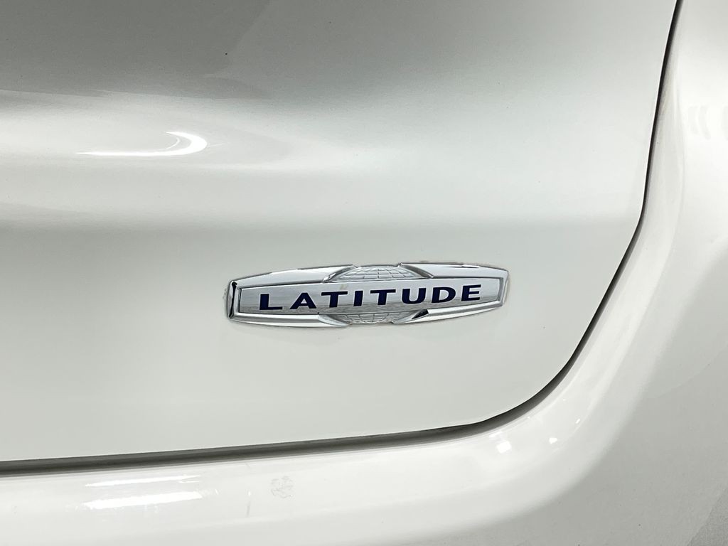 2018 Jeep Compass Image 40