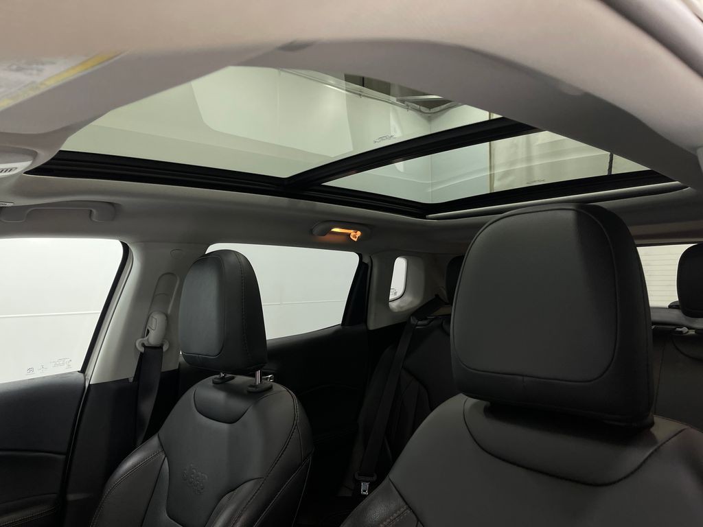 2019 Jeep Compass Image 11