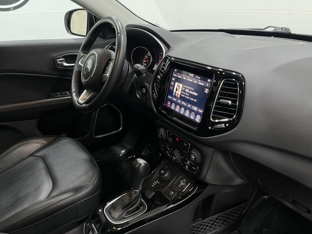 2019 Jeep Compass Image 20