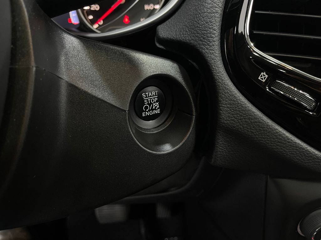 2019 Jeep Compass Image 21