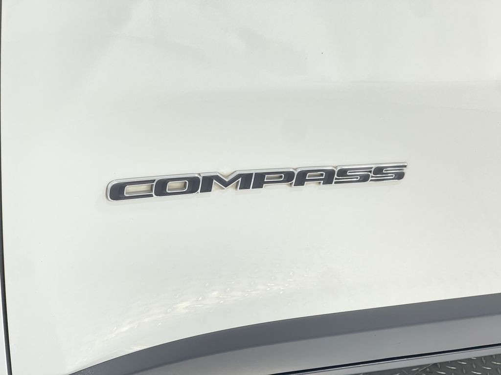 2019 Jeep Compass Image 39