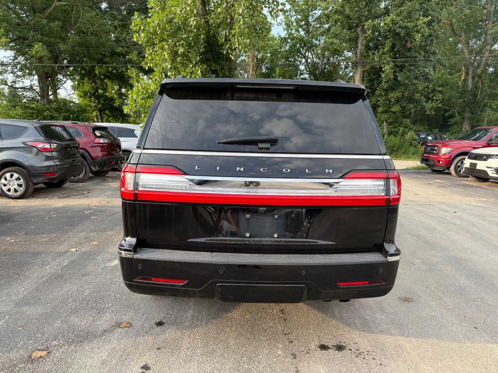 2019 Lincoln Navigator Image 6