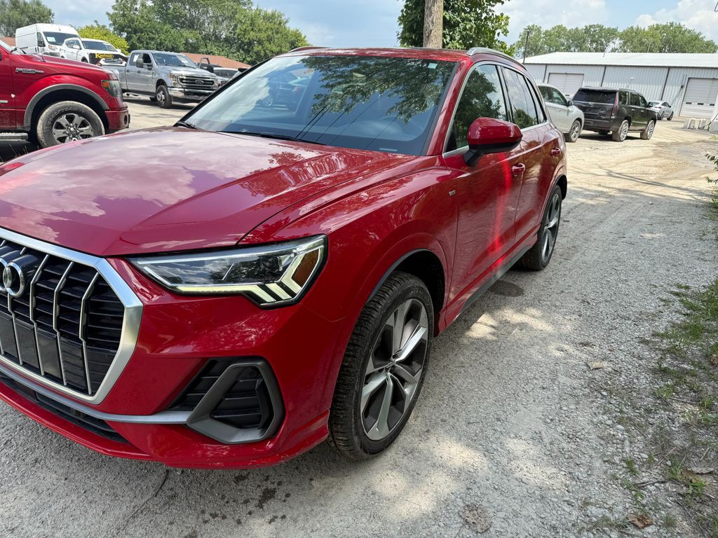 2020 Audi Q3 Image 3