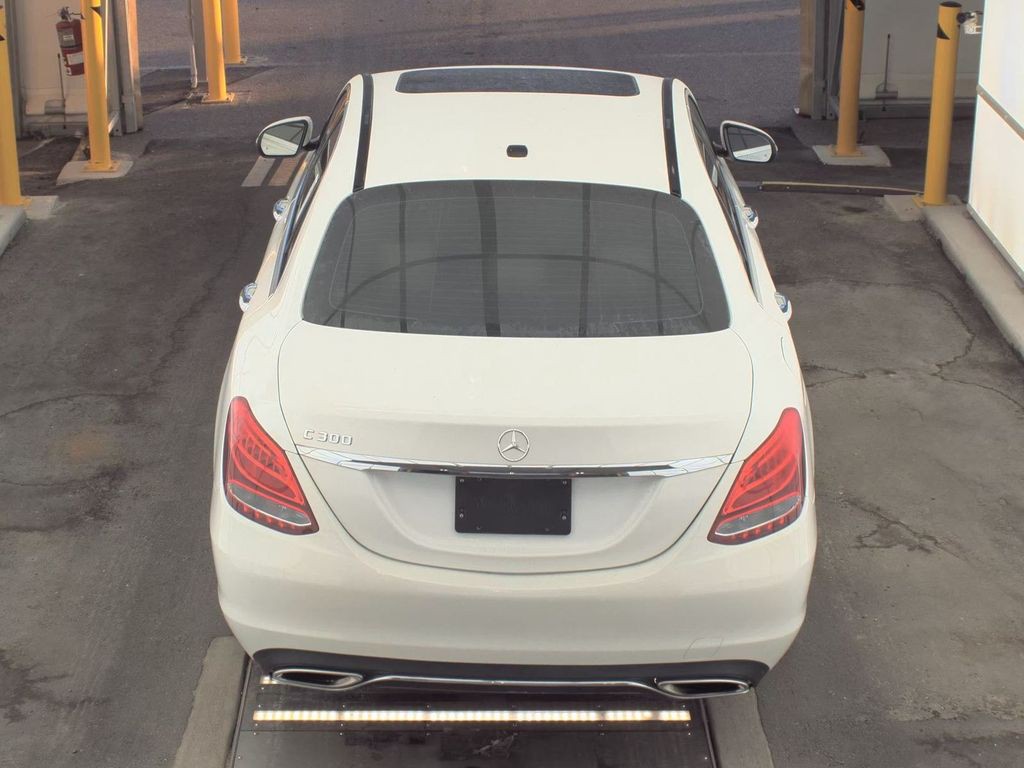 2018 Mercedes-Benz C-Class Image 5