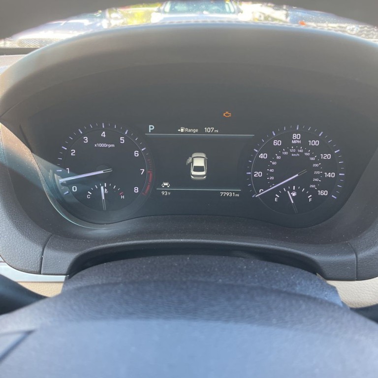 2018 Genesis G80 Image 10