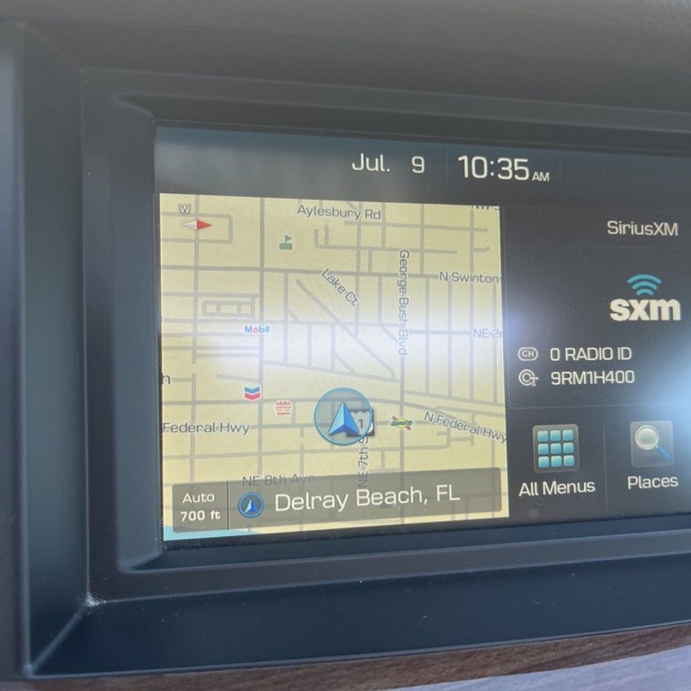 2018 Genesis G80 Image 13