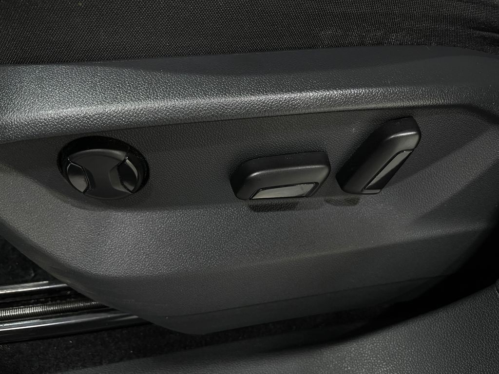 2019 Volkswagen Tiguan Image 16