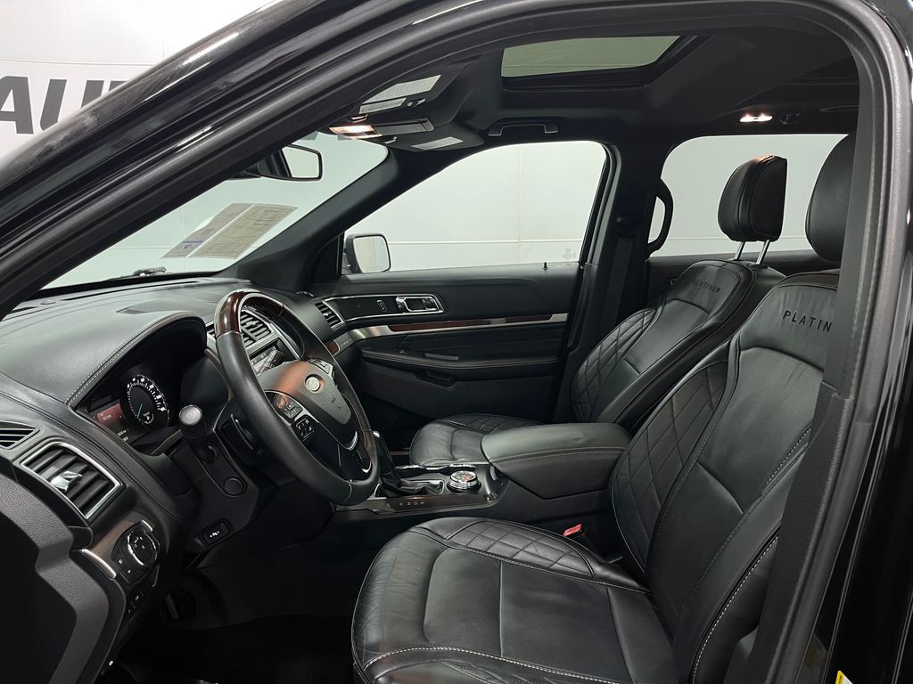2019 Ford Explorer Image 14