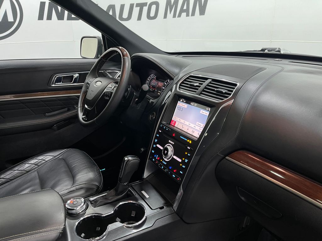 2019 Ford Explorer Image 21
