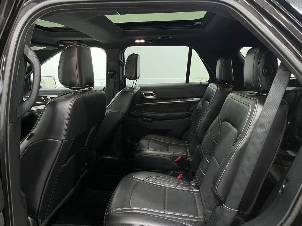2019 Ford Explorer Image 31