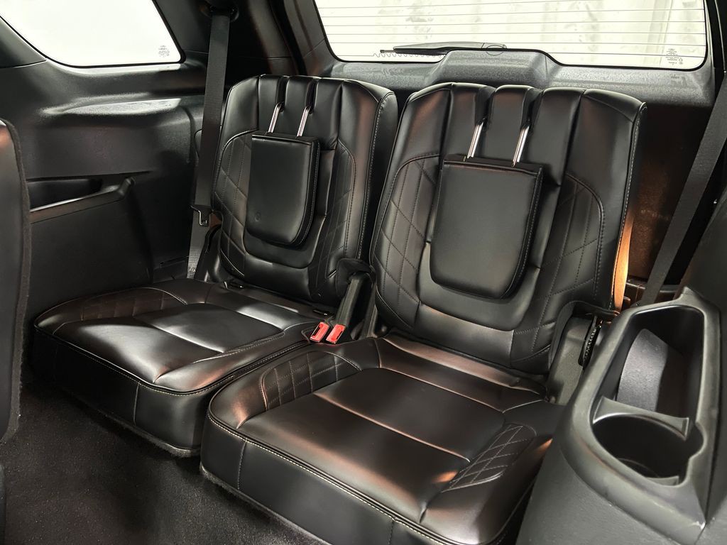 2019 Ford Explorer Image 32