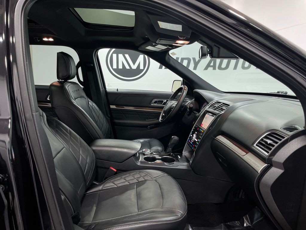 2019 Ford Explorer Image 35