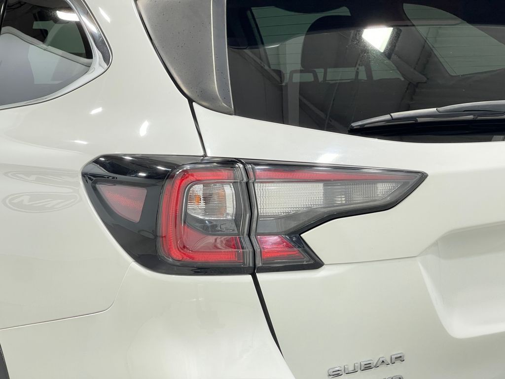 2020 Subaru Outback Image 33