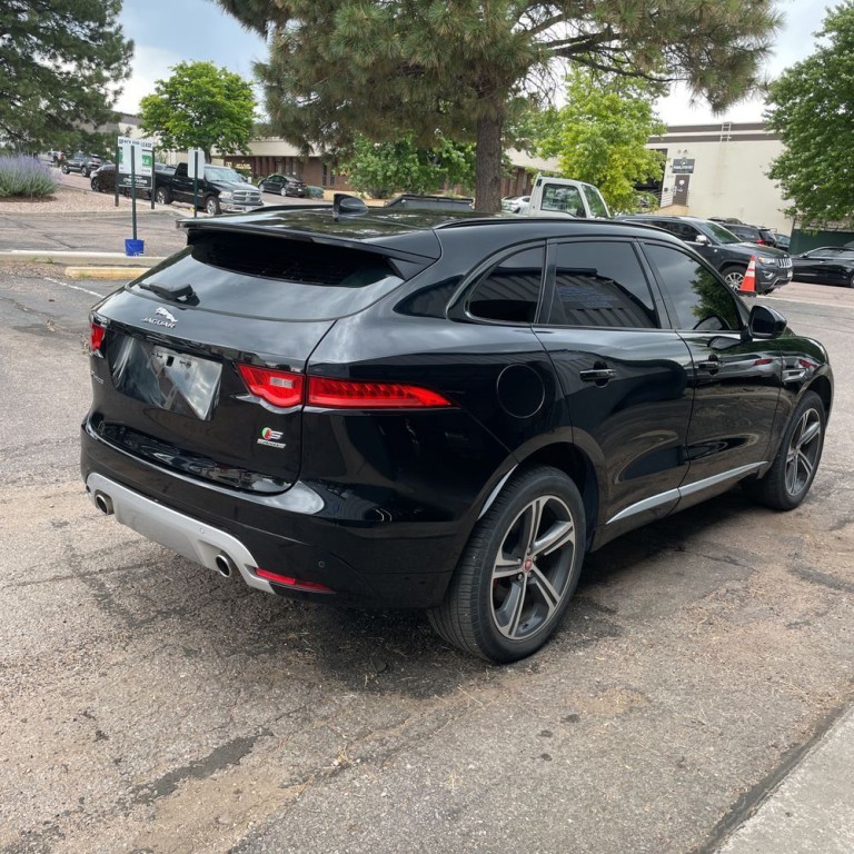 2017 Jaguar F-PACE Image 6