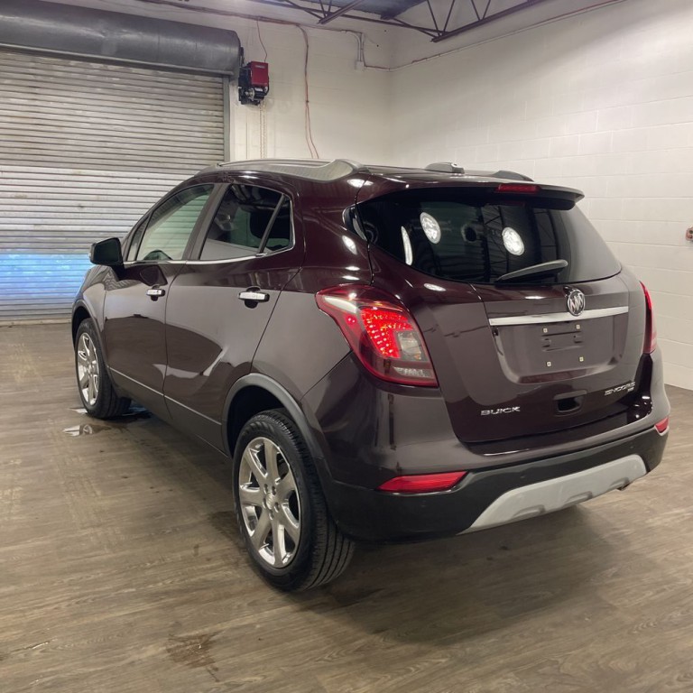 2017 Buick Enclave Image 8