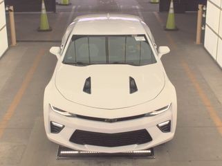 2017 Chevrolet Camaro Image 2