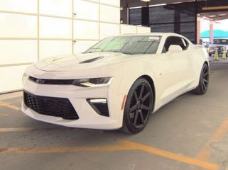2017 Chevrolet Camaro Image 3
