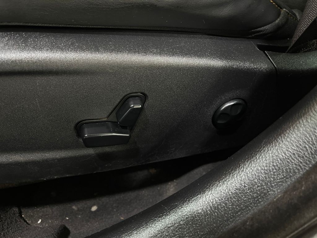 2018 Dodge Charger Image 16
