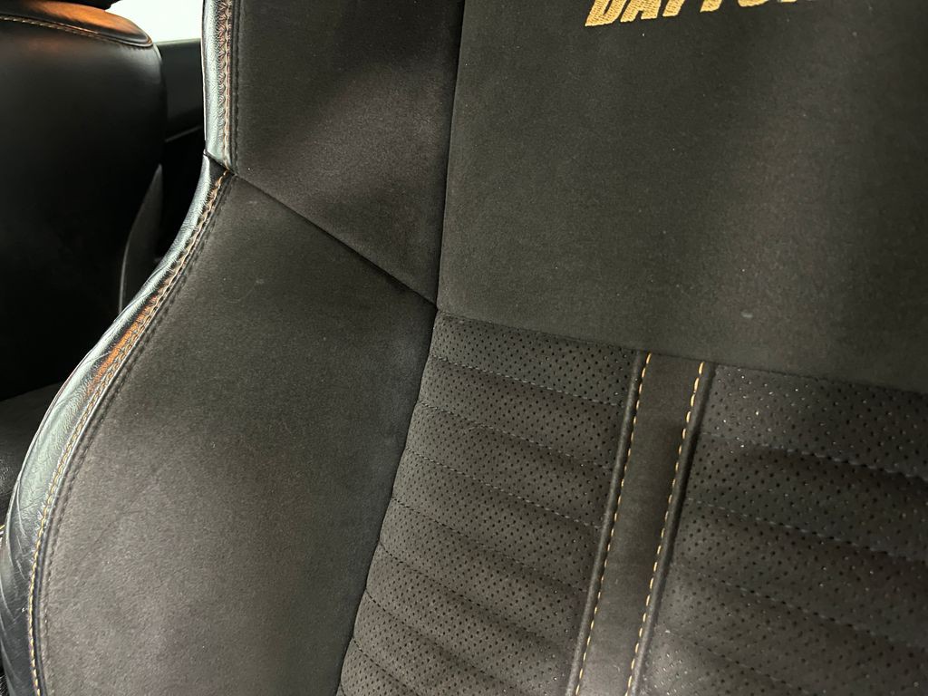 2018 Dodge Charger Image 17