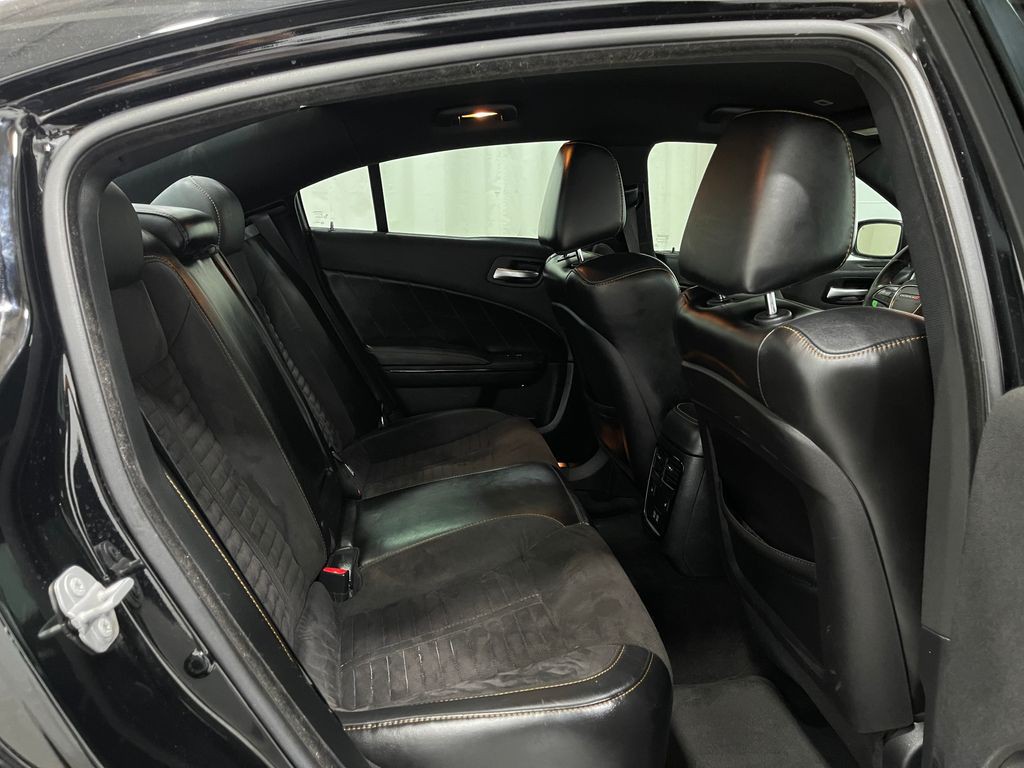 2018 Dodge Charger Image 30
