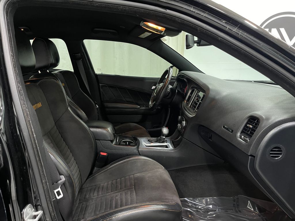 2018 Dodge Charger Image 31