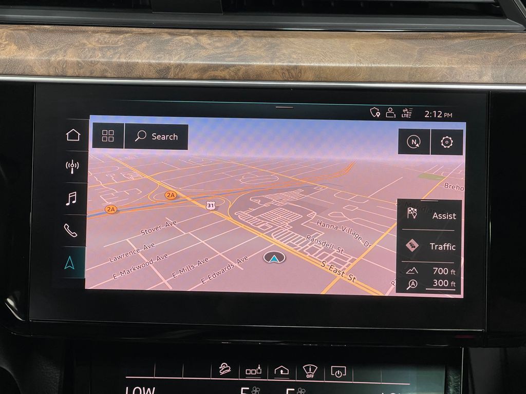2019 Audi e-tron Image 10