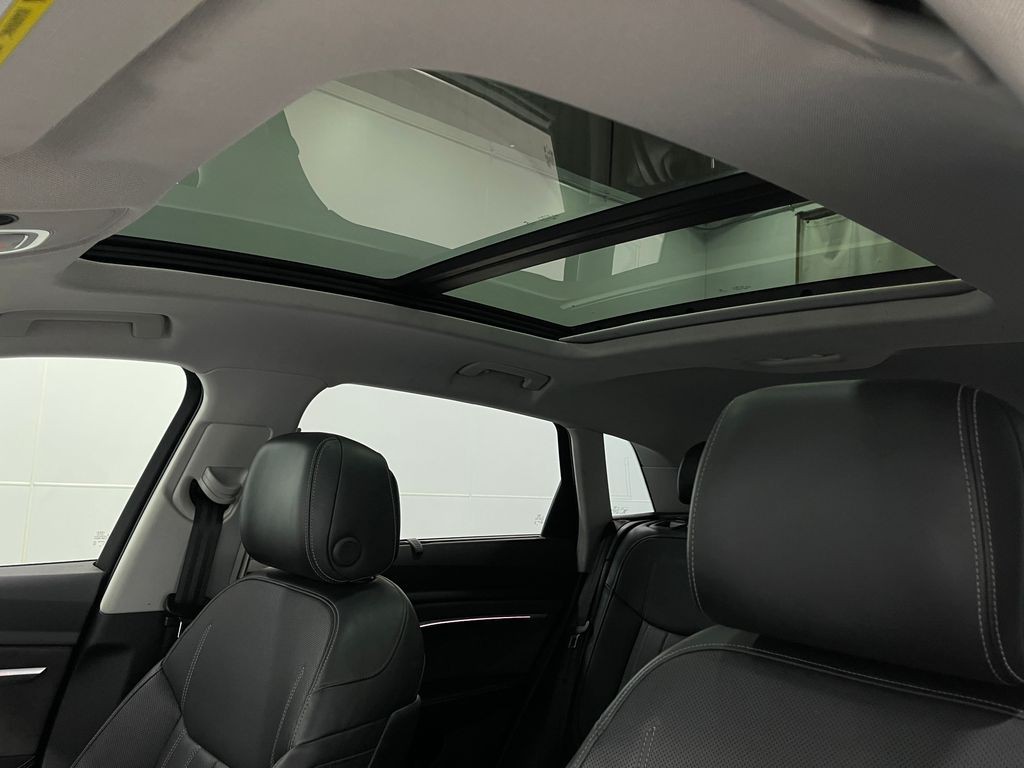 2019 Audi e-tron Image 11