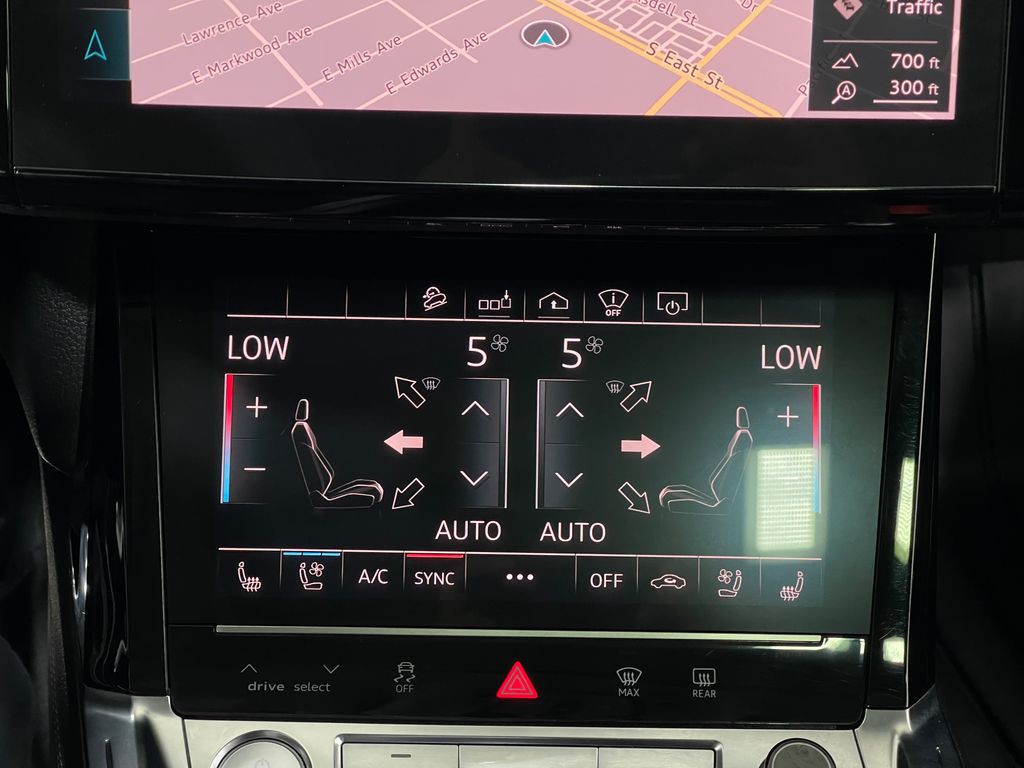 2019 Audi e-tron Image 25