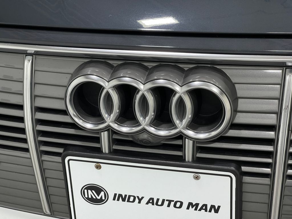 2019 Audi e-tron Image 37