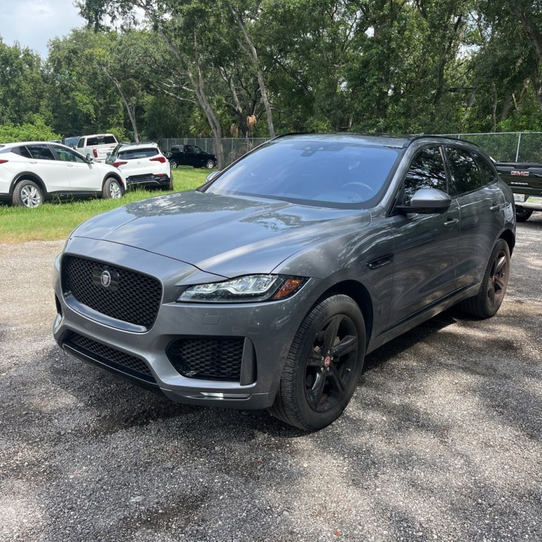 2020 Jaguar F-PACE Image 3